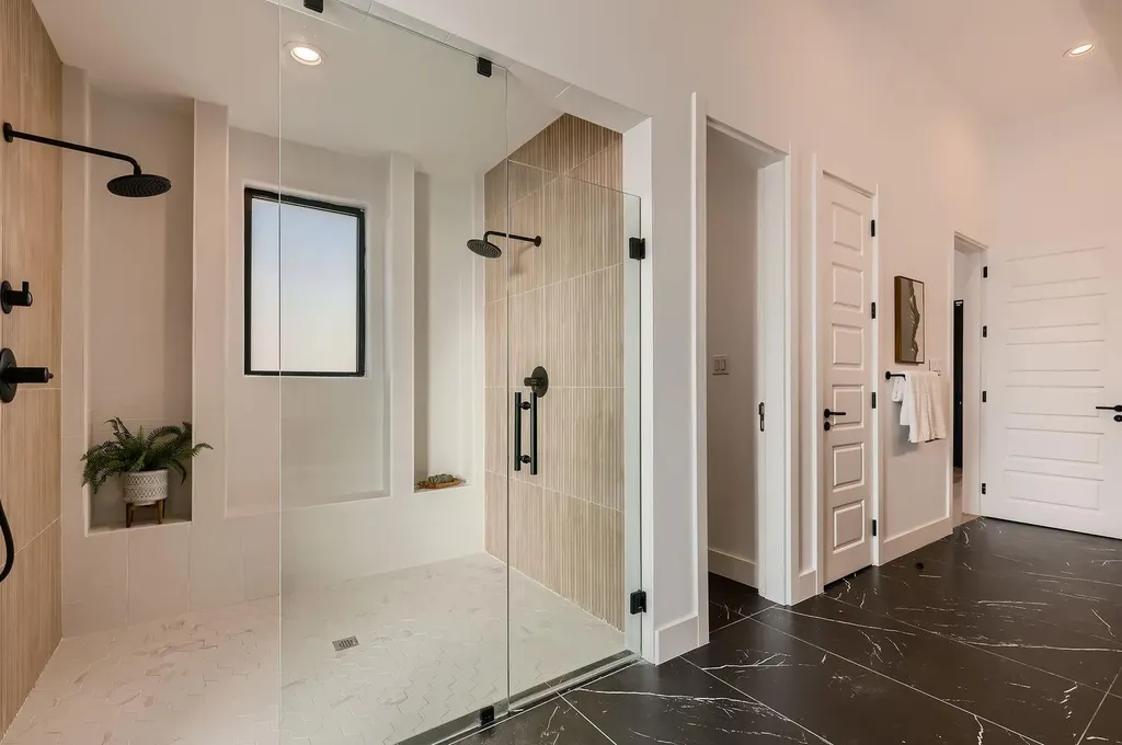 106 Bella Montagna Circle Austin TX 78734
