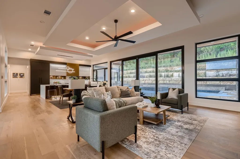 106 Bella Montagna Circle Austin TX 78734