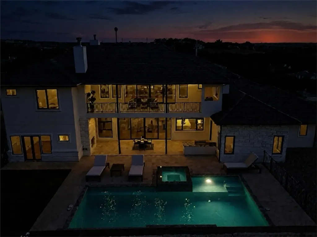 106 Bella Montagna Circle Austin TX 78734