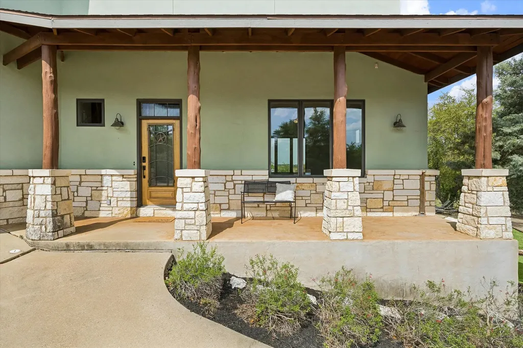 4004 Cloudy Ridge Road Austin TX 78734