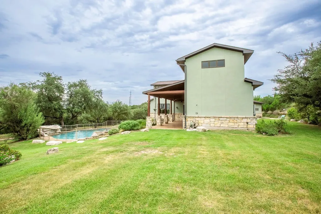 4004 Cloudy Ridge Road Austin TX 78734