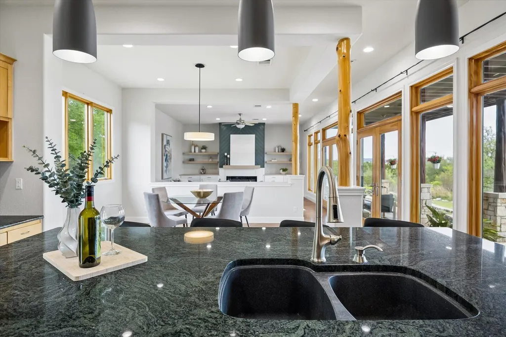 4004 Cloudy Ridge Road Austin TX 78734