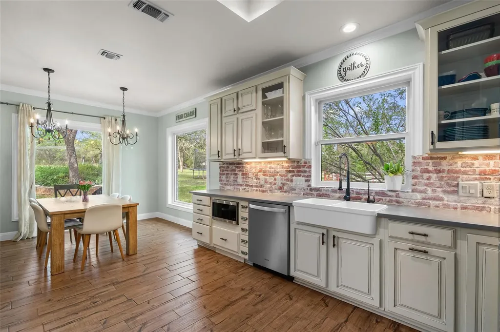 606 Winchester Drive Dripping Springs TX 78620