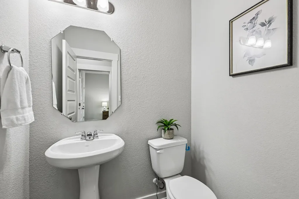 160 Syrah Court Leander TX 78641