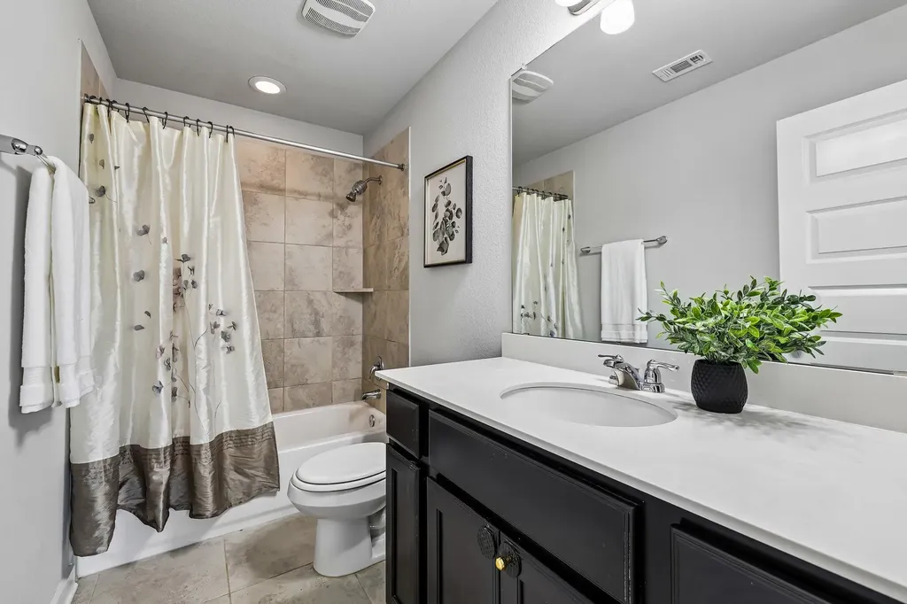 160 Syrah Court Leander TX 78641