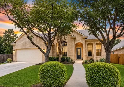 2915 Stonecreek Drive Round Rock TX 78681