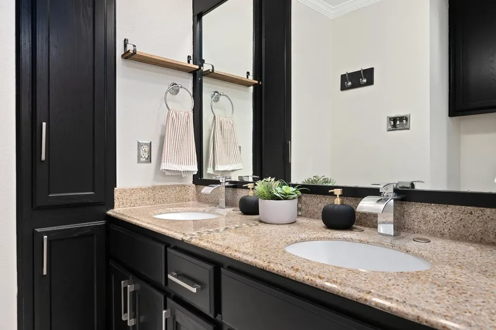 3908 Valley View Round Rock TX 78681