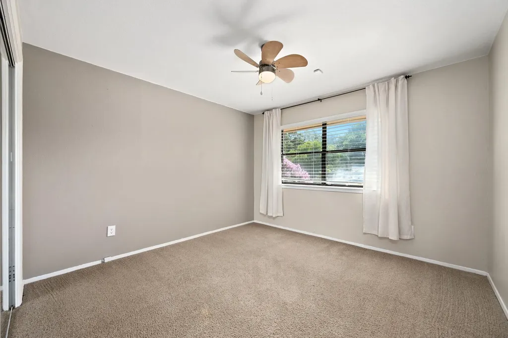 3908 Valley View Round Rock TX 78681