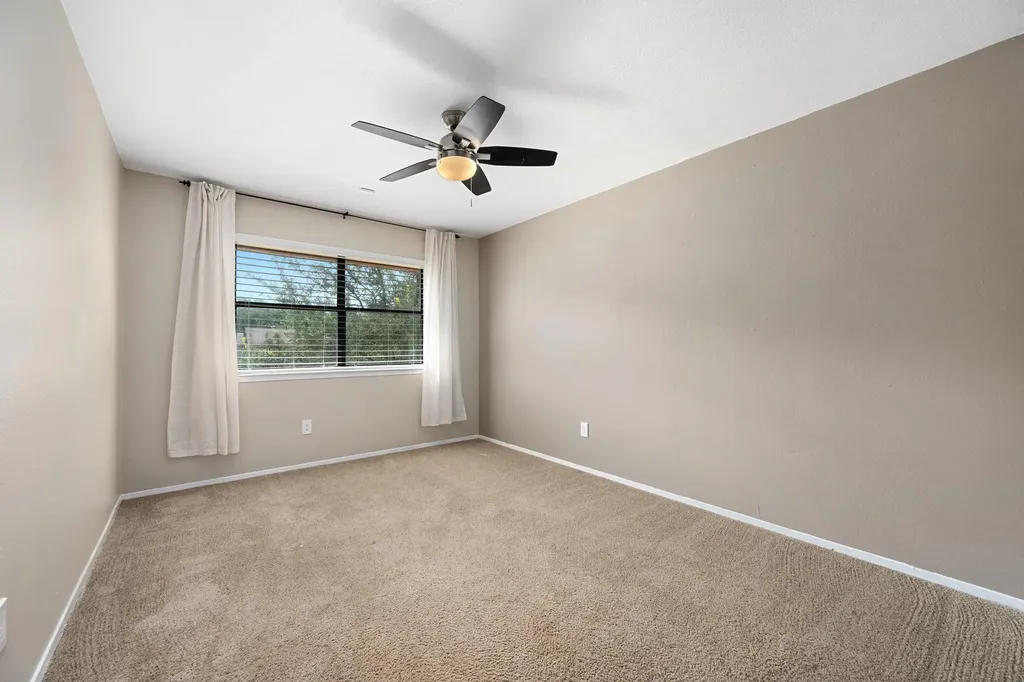 3908 Valley View Round Rock TX 78681