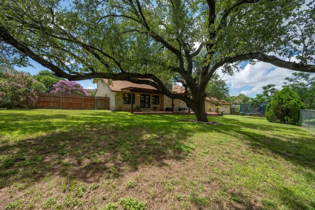 3908 Valley View Round Rock TX 78681