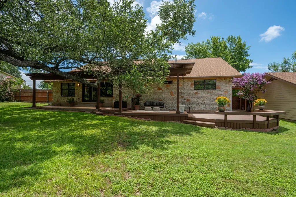 3908 Valley View Round Rock TX 78681