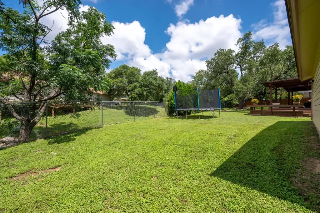 3908 Valley View Round Rock TX 78681