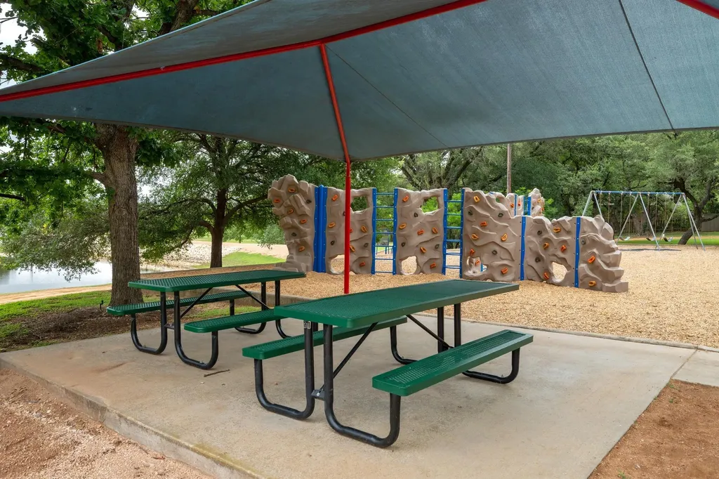 3908 Valley View Round Rock TX 78681