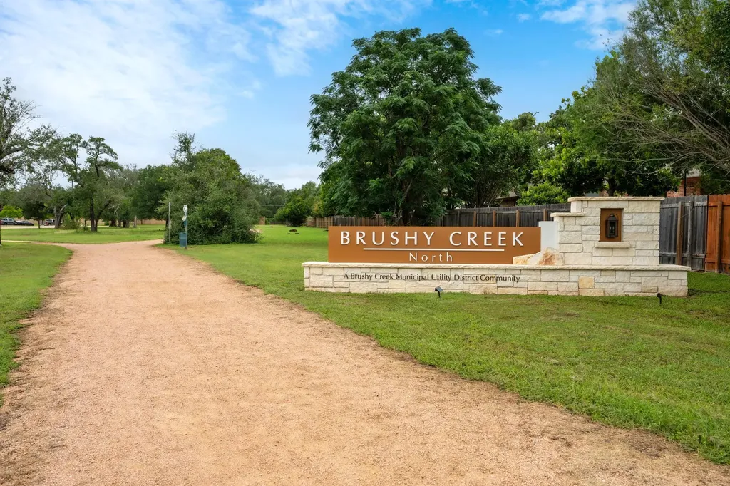 3908 Valley View Round Rock TX 78681