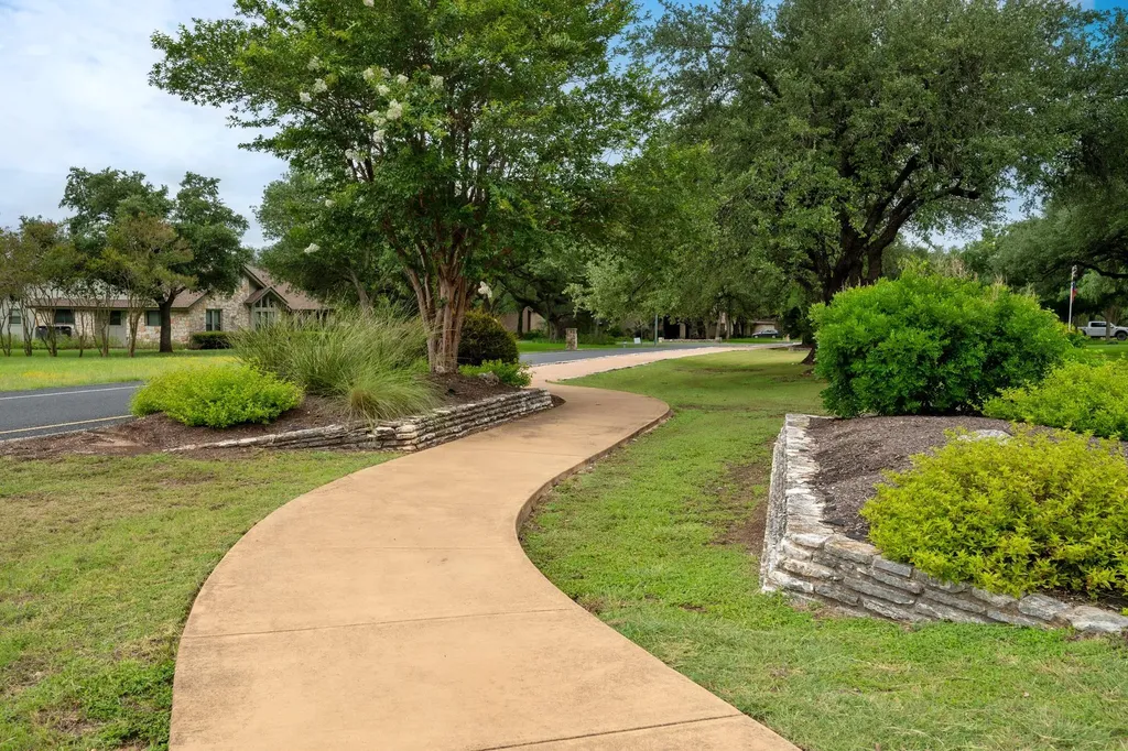 3908 Valley View Round Rock TX 78681