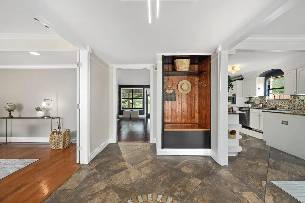 3908 Valley View Round Rock TX 78681