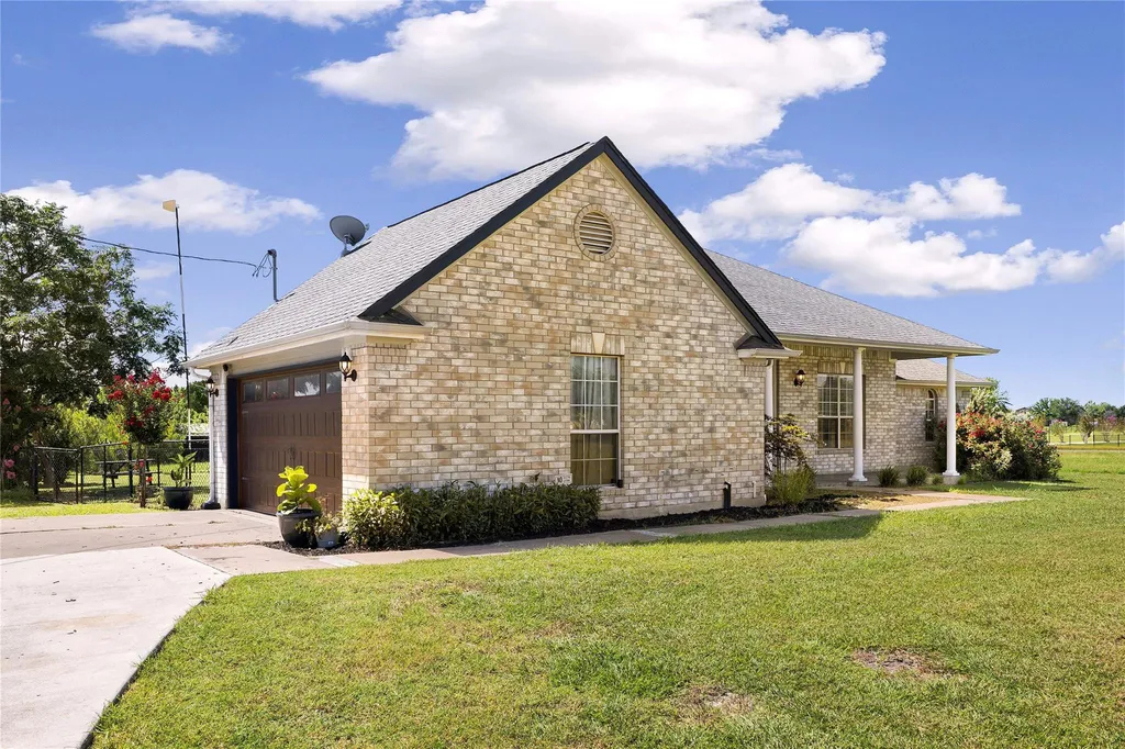 4900 Gate Dancer Lane Pflugerville TX 78660