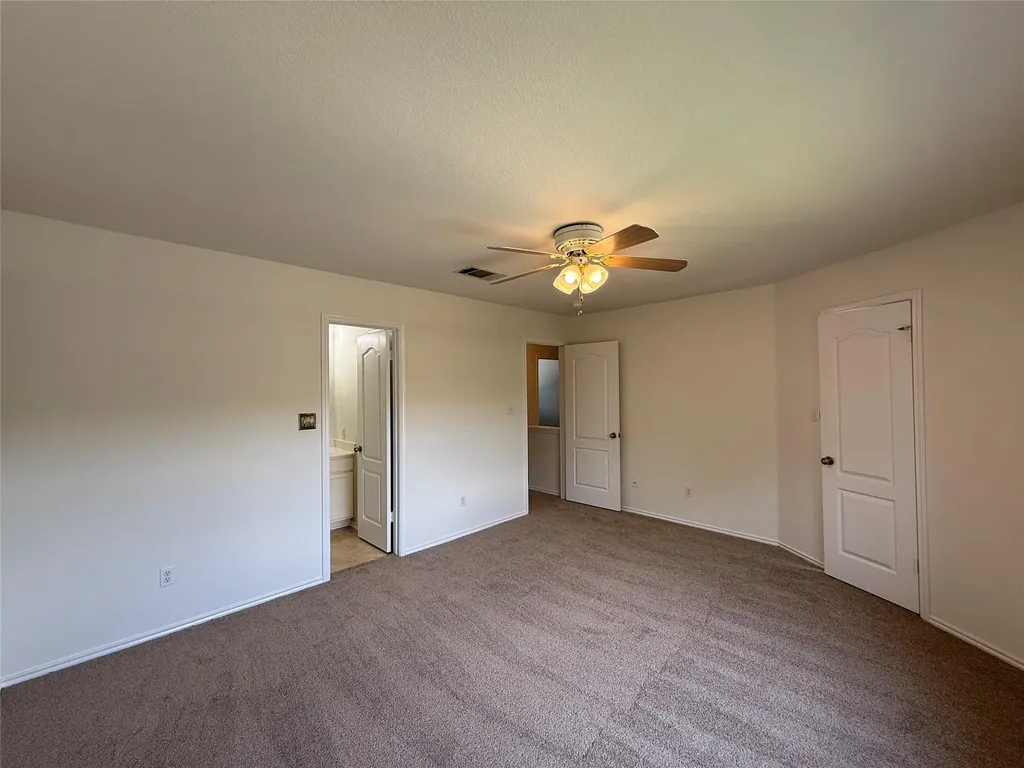 10509 Marshitahs Way Austin TX 78748