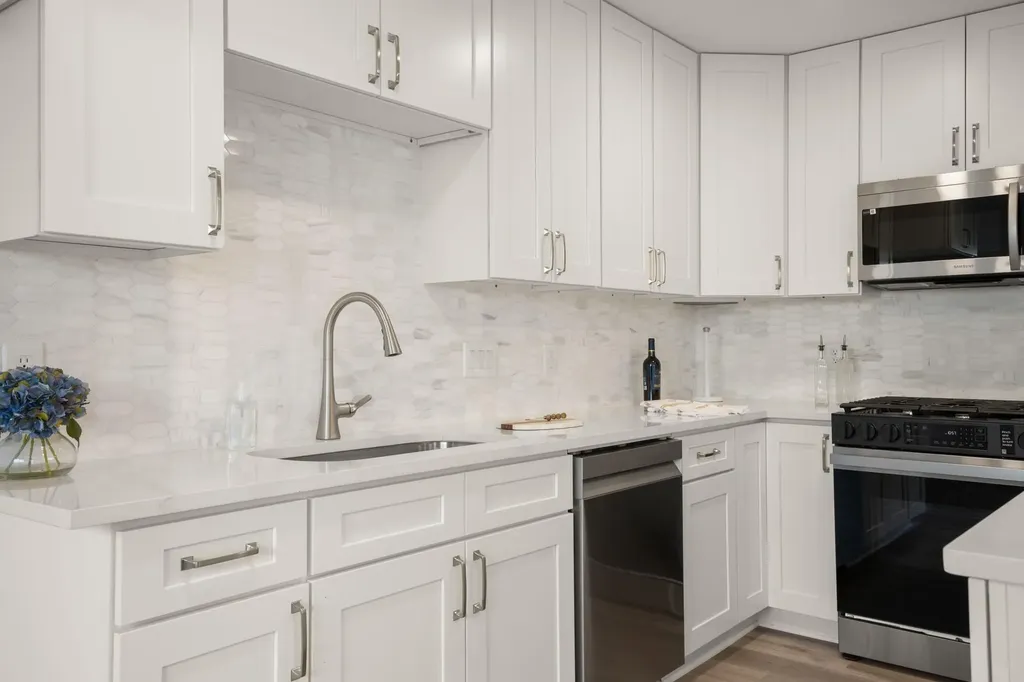 5828 Secrest Drive Austin TX 78759