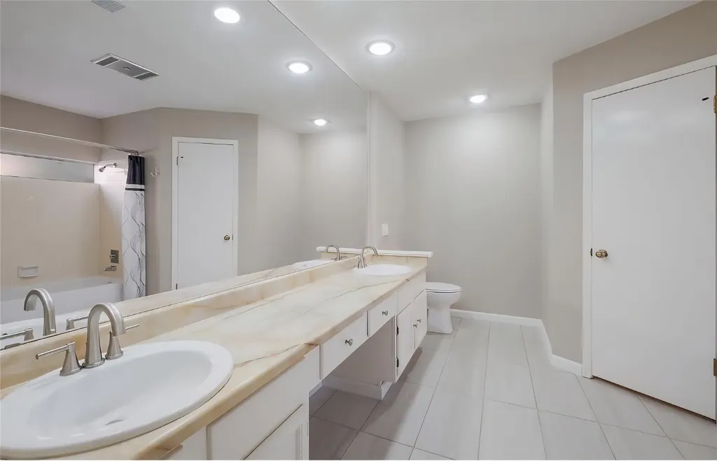 16314 Falcon Hill Street San Antonio TX 78247