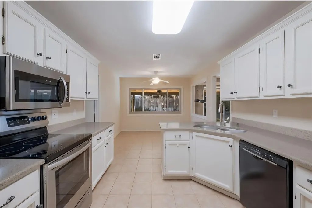 16314 Falcon Hill Street San Antonio TX 78247
