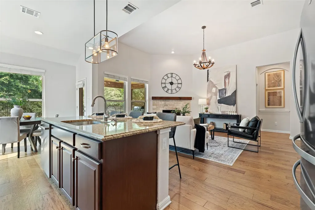 18517 Tanner Bayou Loop Austin TX 78738