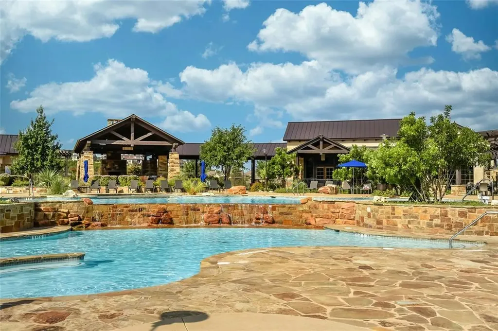18517 Tanner Bayou Loop Austin TX 78738