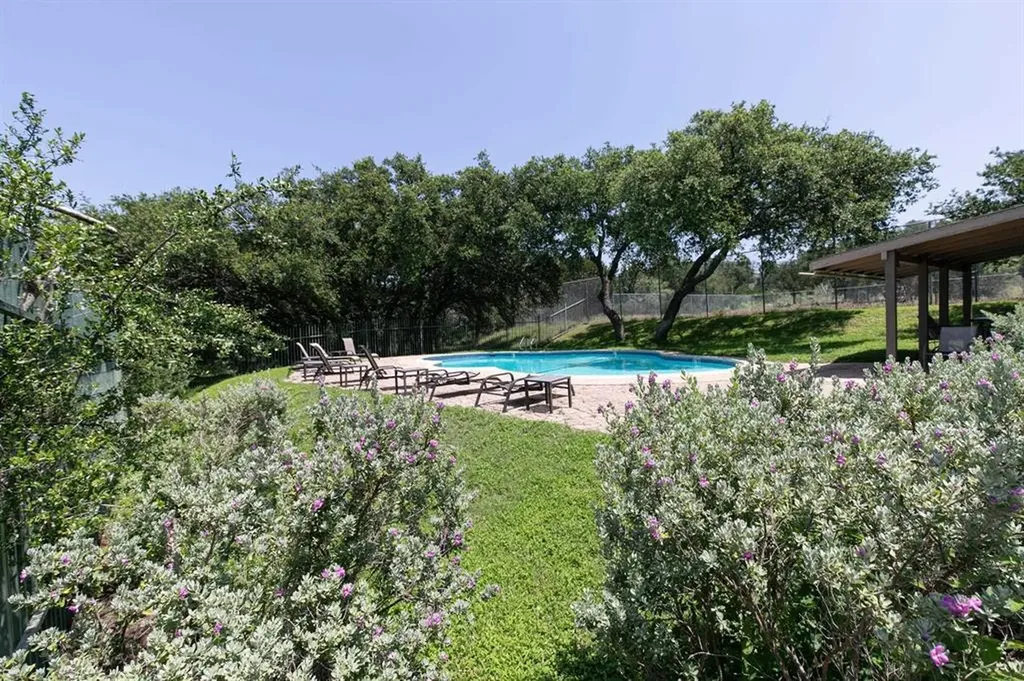 306 Out Yonder Horseshoe Bay TX 78657
