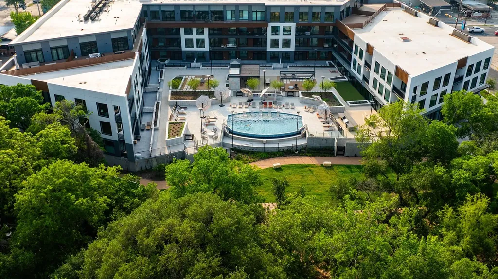 2209 S 1st Street Austin TX 78704