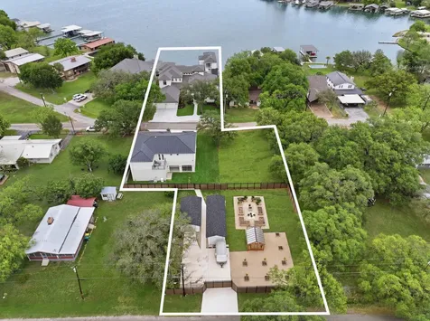 136 S Shorewood Drive Granite Shoals TX 78654