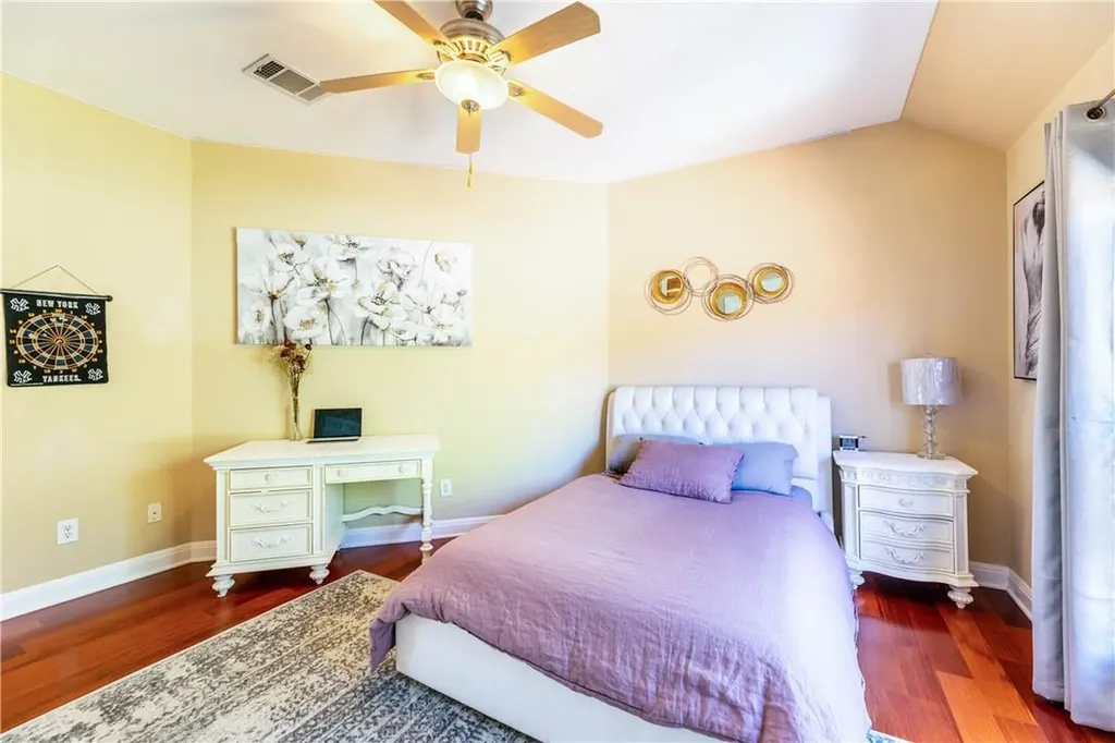 4325 Lago Viento Austin TX 78734
