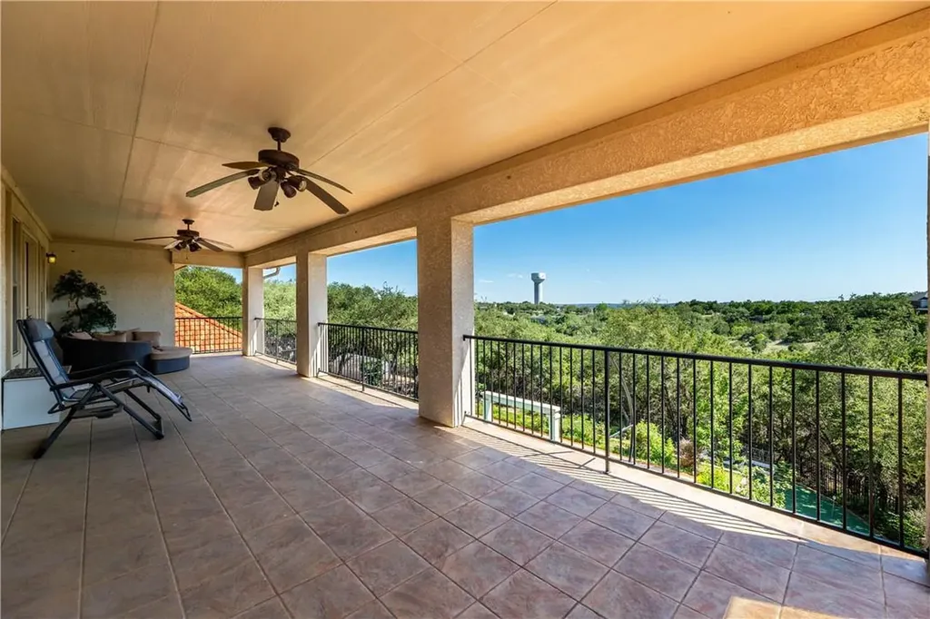 4325 Lago Viento Austin TX 78734