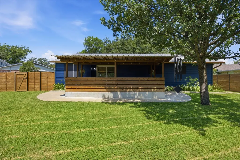 5403 Village Way Court Austin TX 78745