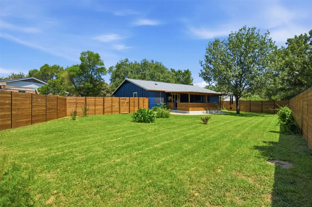 5403 Village Way Court Austin TX 78745