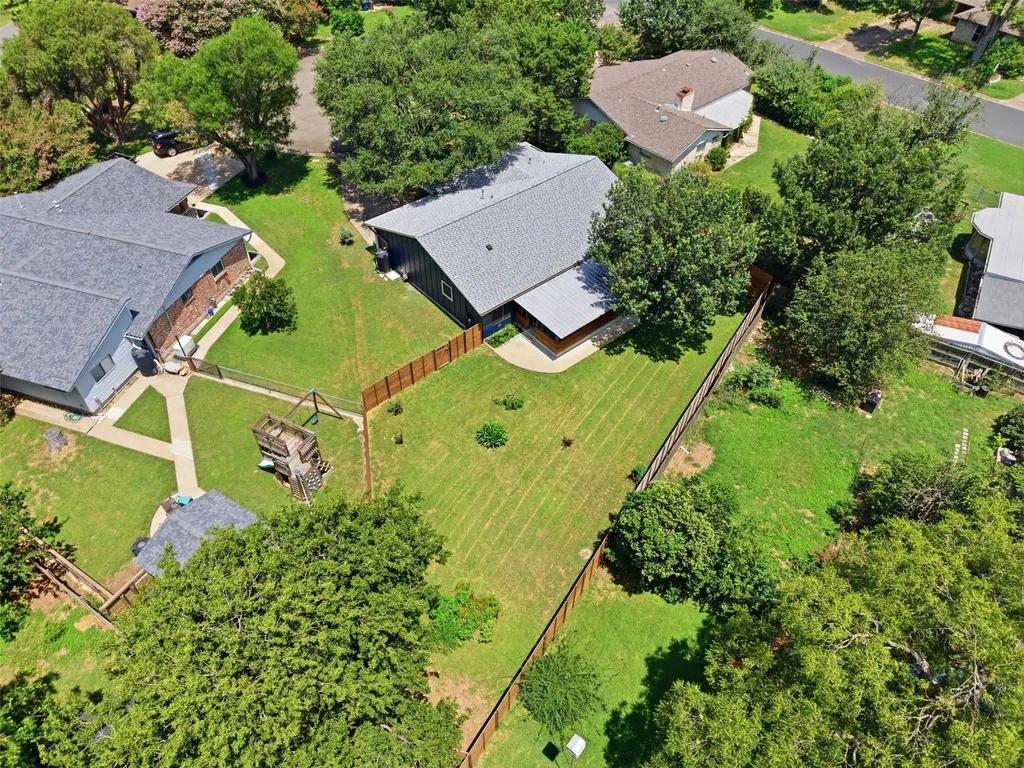 5403 Village Way Court Austin TX 78745