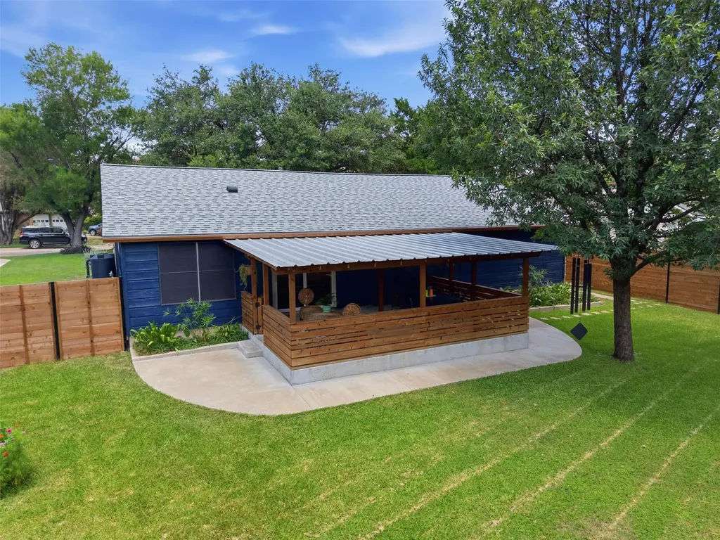 5403 Village Way Court Austin TX 78745