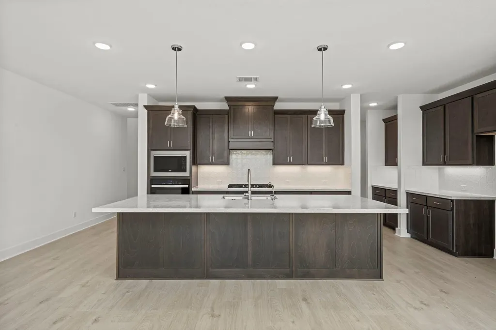 1809 Sauterne Drive Leander TX 78641