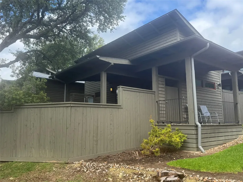 2113 Barbaro Way Spicewood TX 78669