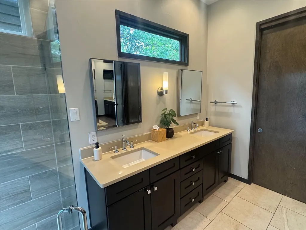 2113 Barbaro Way Spicewood TX 78669