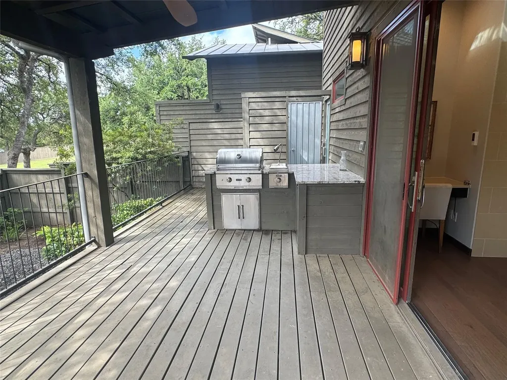 2113 Barbaro Way Spicewood TX 78669