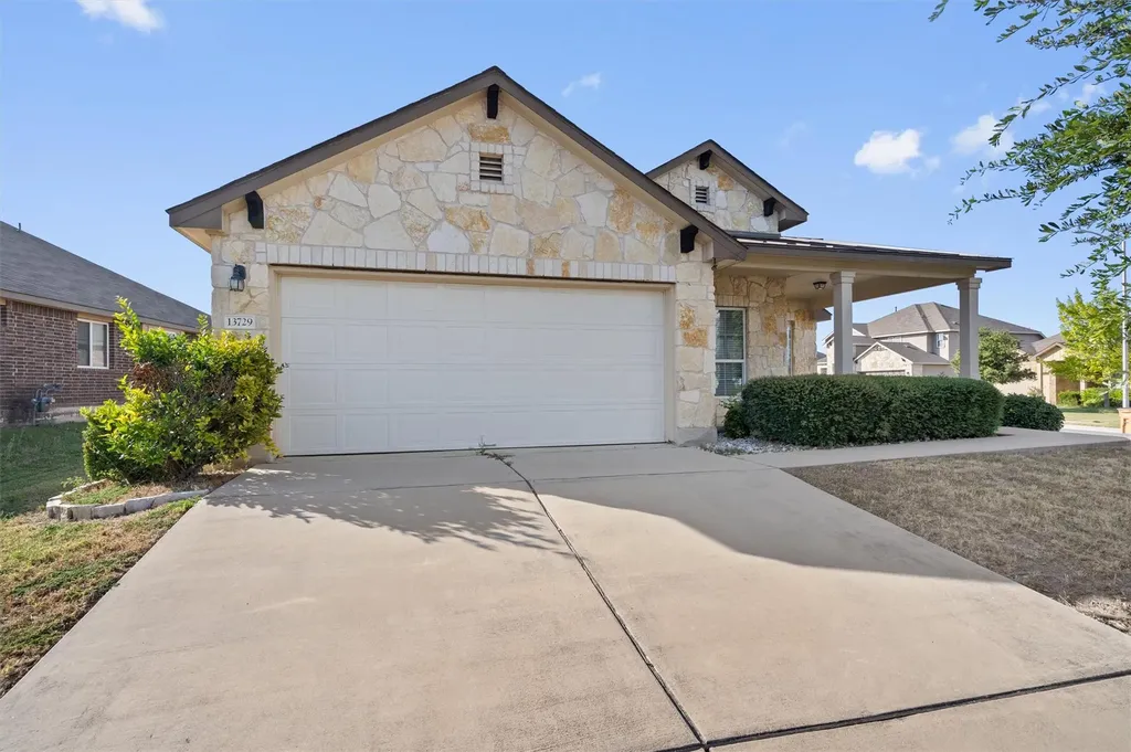 13729 Bauhaus Bend Pflugerville TX 78660