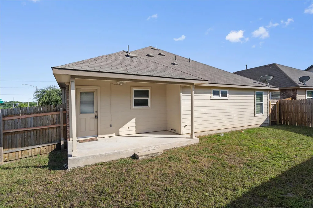 13729 Bauhaus Bend Pflugerville TX 78660