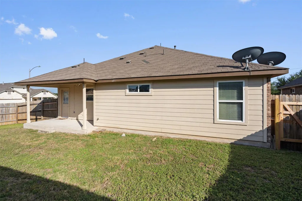 13729 Bauhaus Bend Pflugerville TX 78660