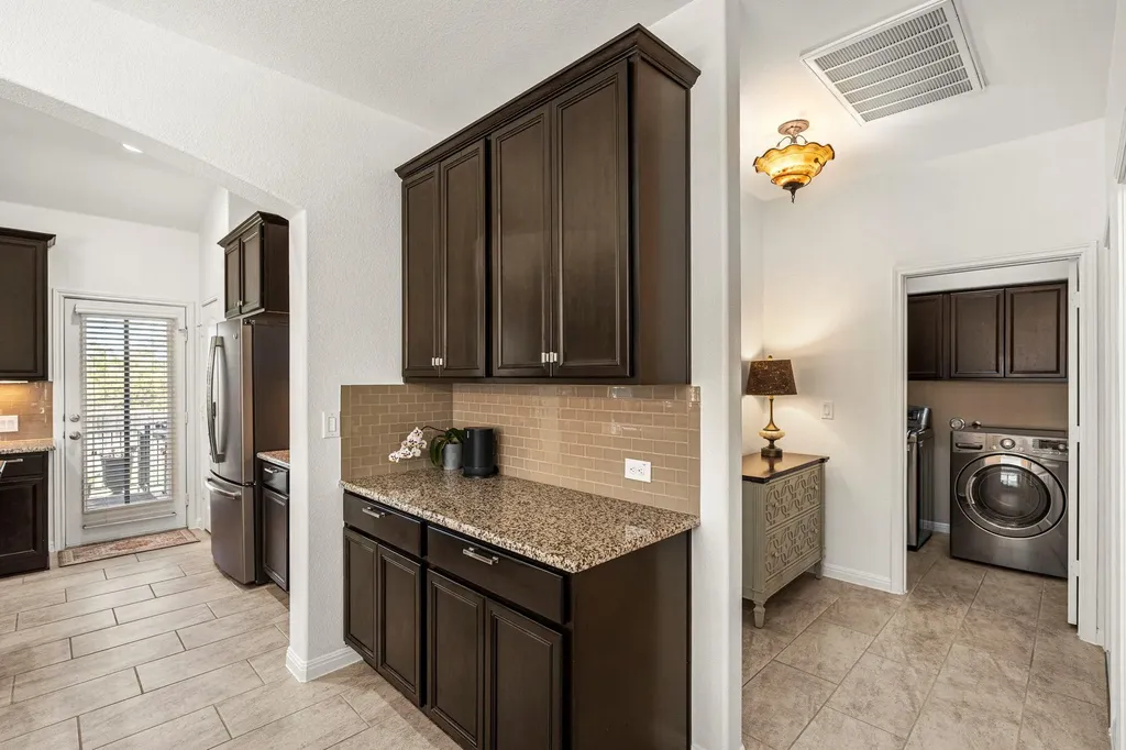 11412 Reading Way Austin TX 78717