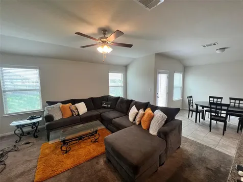 12421 Ostrich Trail Manor TX 78653