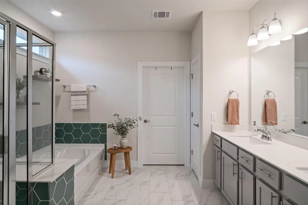 293 Barnhill Loop Dripping Springs TX 78620