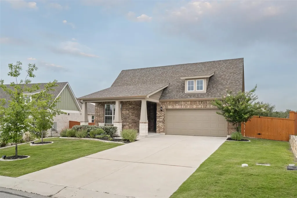 293 Barnhill Loop Dripping Springs TX 78620