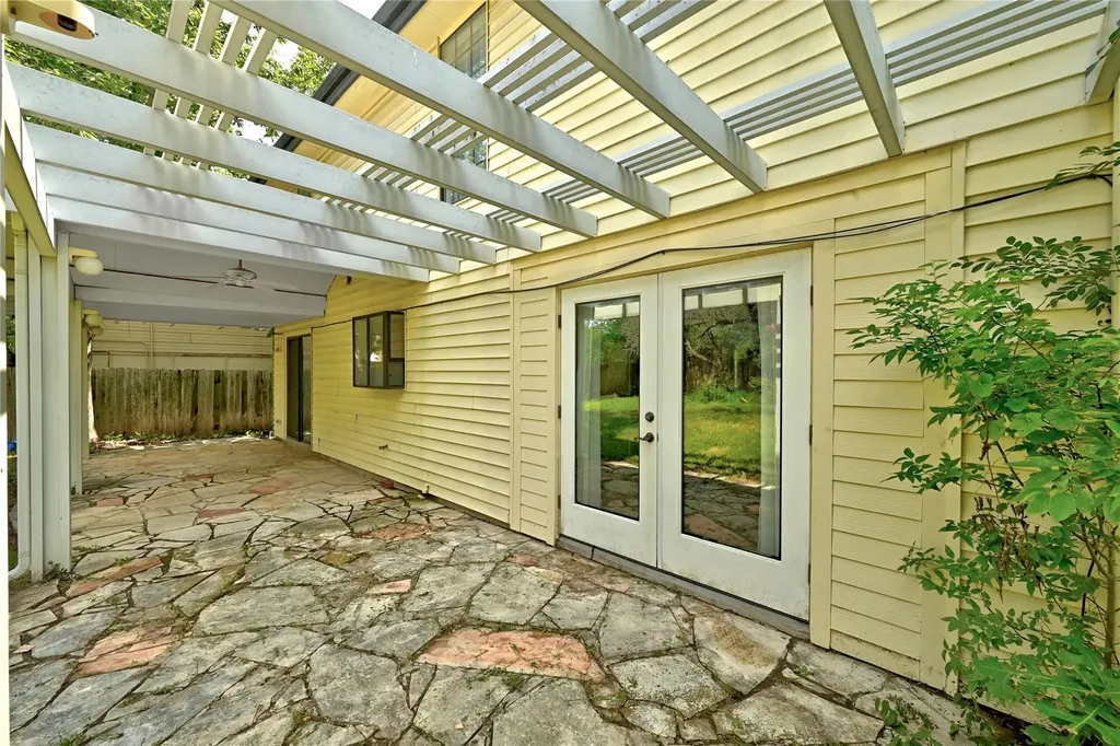 12113 Black Angus Drive Austin TX 78727
