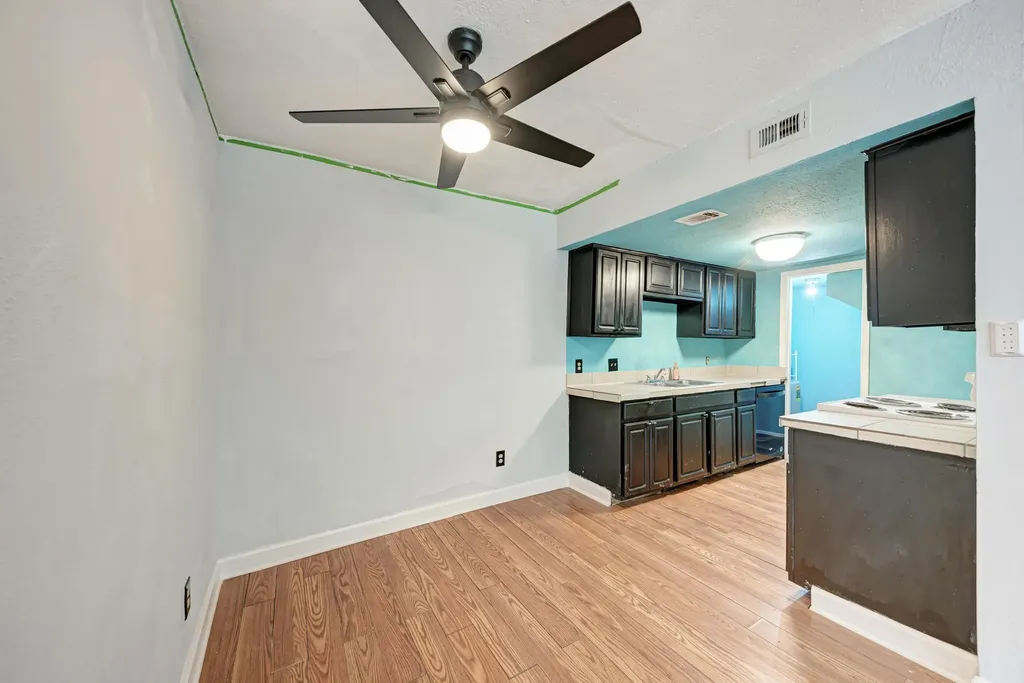 2124 Burton Drive Austin TX 78741
