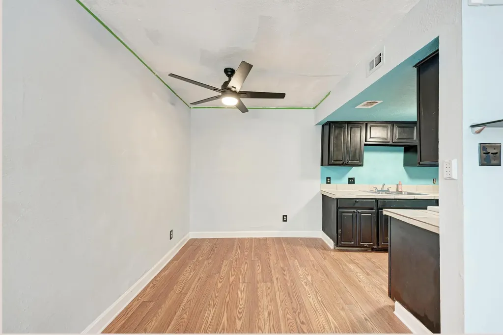 2124 Burton Drive Austin TX 78741